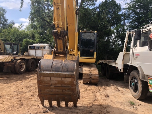 รถขุด KOMATSU PC200-8-C8065X รถขุด KOMATSU PC200-8-C8065X