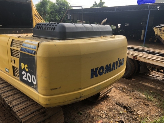 รถขุด KOMATSU PC200-8-C8065X รถขุด KOMATSU PC200-8-C8065X