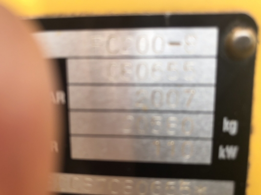 รถขุด KOMATSU PC200-8-C8065X รถขุด KOMATSU PC200-8-C8065X