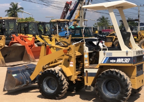 ขายรถตักล้อยาง KOMATSU WA30-2 (4XX ชั่วโมง) นำเข้าเองจากญี่ปุ่น สภาพสวยพร้อมใช้งาน มีVDOการทำงานครับ