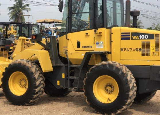 ขายรถตักล้อยาง KOMATSU WA100-5 นำเข้าเองจากญี่ปุ่น สภาพสวยพร้อมใช้งาน มีVDOการทำงานครับ