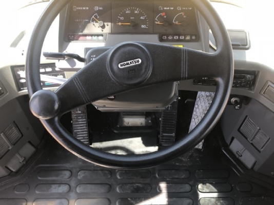 ขายรถตักล้อยาง KOMATSU WA300-3E นำเข้าเองจากญี่ปุ่น สภาพสวยพร้อมใช้ มีVDOการทำงานครับ ขายรถตักล้อยาง KOMATSU WA300-3E นำเข้าเองจากญี่ปุ่น สภาพสวยพร้อมใช้ มีVDOการทำงานครับ