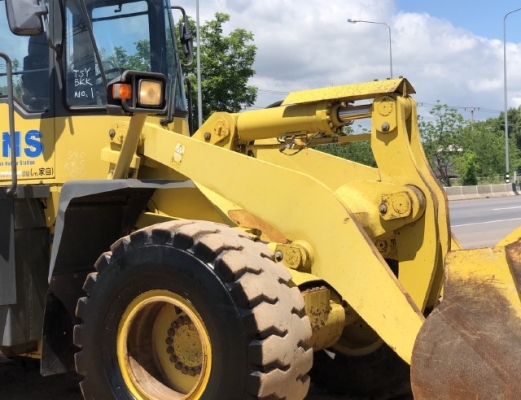 ขายรถตักล้อยาง KOMATSU WA350-3E รถนอกนำเข้าจากญี่ปุ่น สภาพสวยพร้อมใช้ มีVDOการทำงานครับ ขายรถตักล้อยาง KOMATSU WA350-3E รถนอกนำเข้าจากญี่ปุ่น สภาพสวยพร้อมใช้ มีVDOการทำงานครับ