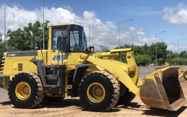 ขายรถตักล้อยาง KOMATSU WA350-3E รถนอกนำเข้าจากญี่ปุ่น สภาพสวยพร้อมใช้ มีVDOการทำงานครับ ขายรถตักล้อยาง KOMATSU WA350-3E รถนอกนำเข้าจากญี่ปุ่น สภาพสวยพร้อมใช้ มีVDOการทำงานครับ
