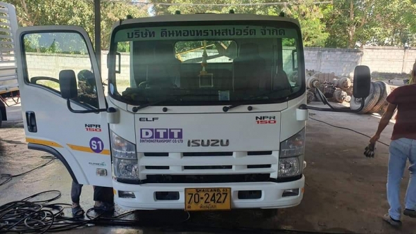 รถสไลร์ถาดกองพื้น NPR150โบอินเตอร์ ไมค์แท้30000โลมือเดียว รถสวยจัด ราคา1080000บาท ดูรถปากช่อง 0811336755ภัท
