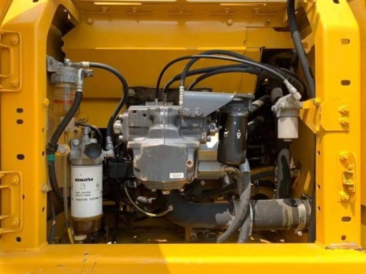 KOMATSU PC 200-MO