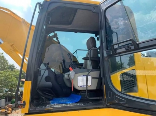 KOMATSU PC 200-MO