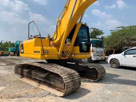KOMATSU PC 200-MO