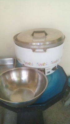 หม้อข้าวแก๊สต้มตุ๋น กะละมังถาด