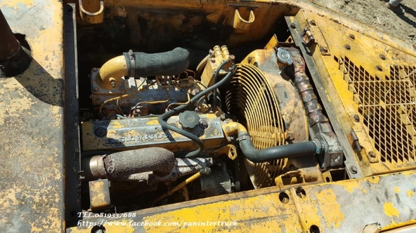 ขายถูกด่วนๆ รถขุดKOMATSU PC60-6  คอนโทรลน้ำมัน ,ปั๊มนิ้ว ,แทรคเหล็ก ,มีเก๋ง ,ใบมีดดัน ,สินค้าเก่านอก ขายตามสภาพ
