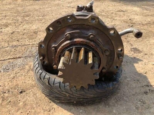 ขายมอเตอร์สวิง 35,000 บาท  HITACHI EX200-3 SUPER   รถอยู่  นครปฐม โทร 0610710295  สนใจ รายการสินค้า อื่นๆ ที่ เว็ปไชค์ Truck2Hand https://www.truck2hand.com/index.php?actions=content/search&amp;member_id=136193  Facebook ส่วนตัวทัก Http://www.facebook.com