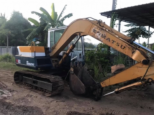 Komatsu PC60 รุ่น5 เครื่องดีเอวดีแน่นๆปั้มแรงๆ.