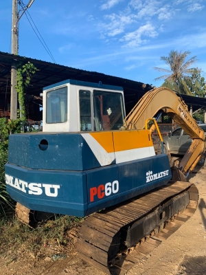 Komatsu PC60 รุ่น5 เครื่องดีเอวดีแน่นๆปั้มแรงๆ.