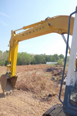 Komatsu PC60 รุ่น5 เครื่องดีเอวดีแน่นๆปั้มแรงๆ.