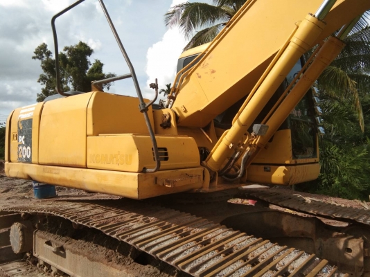 ขายKOMATSU PC200-7 11,000ชม.เอกสารเล่มทะเบียนราคา 1,500,000