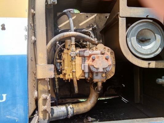มีVDOขายKOMATSU PC200-5 ไฟเต็มไม่มีเอกสารราค 380,000