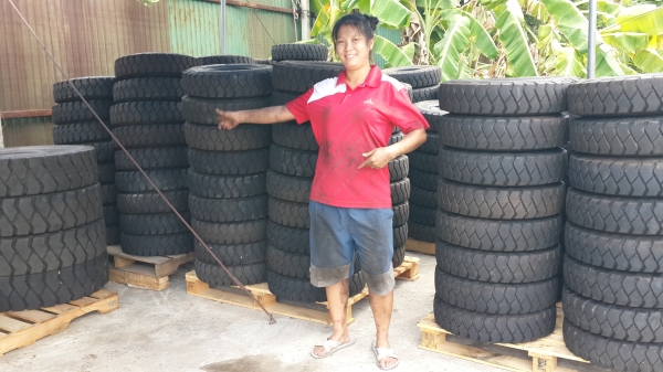 ขายยางลมรถยกโฟล์คลิฟท์ขนาด 28×9-15 , 700 , 600-9 ค่ะ ขายยางลมรถยกโฟล์คลิฟท์ขนาด 28×9-15 , 700 , 600-9 ค่ะ