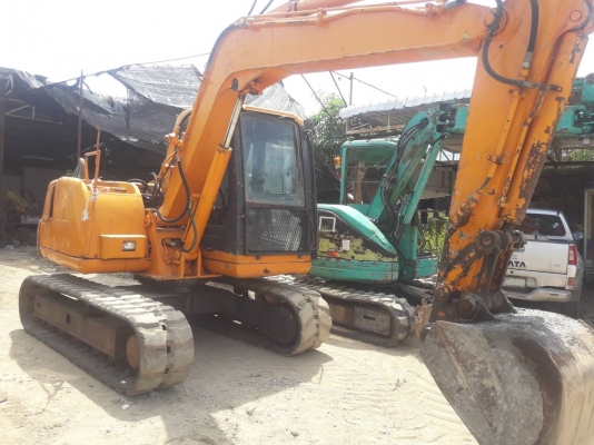 KOMATSU PC60-7 เครื่องยนต์โคมัสสุ4D95L คอนโทรลน้ำมัน ,ปั๊มนิ้ว, มีลายหัวเจาะ ราคาลดได้ต่อรองได้นะคะ รถเดิมๆเก่านอก มีเอกสาร ยังไม่เคยใช้งานในไทย