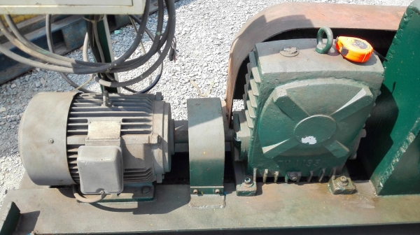 เครื่องดัดโค้งโครงสร้าง ขนาด 4” มอเตอร์เกียร์ Mitsubishi 10 HP 380V พร้อมตู้ไฟชุดรีโมทคอนโทรล เครื่องดัดโค้งโครงสร้าง ขนาด 4” มอเตอร์เกียร์ Mitsubishi 10 HP 380V พร้อมตู้ไฟชุดรีโมทคอนโทรล
