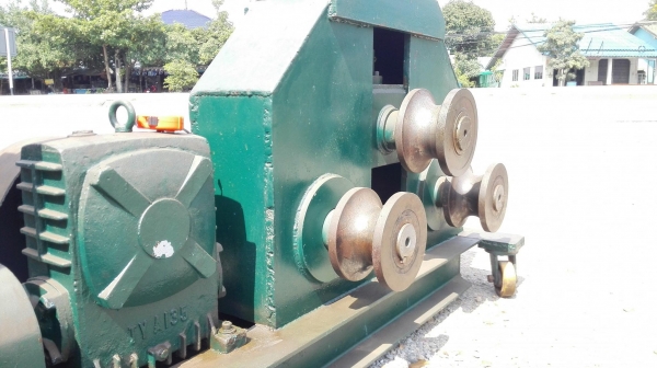 เครื่องดัดโค้งโครงสร้าง ขนาด 4” มอเตอร์เกียร์ Mitsubishi 10 HP 380V พร้อมตู้ไฟชุดรีโมทคอนโทรล เครื่องดัดโค้งโครงสร้าง ขนาด 4” มอเตอร์เกียร์ Mitsubishi 10 HP 380V พร้อมตู้ไฟชุดรีโมทคอนโทรล