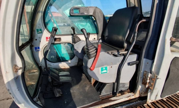 ขายด่วน780,000บาทรถแบคโฮKOBELCO-SK200MARK5มาร์ไฟร์รถนอกเพิ่งนำเข้ามายังไม่เคยใช้งานในเมืองไทยเลย