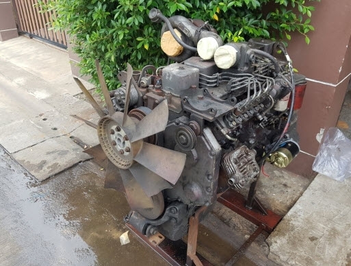 ขายเครื่องยนต์นำเข้า CUMMINS 6BT5.9 225hp ขายเครื่องยนต์นำเข้า CUMMINS 6BT5.9 225hp