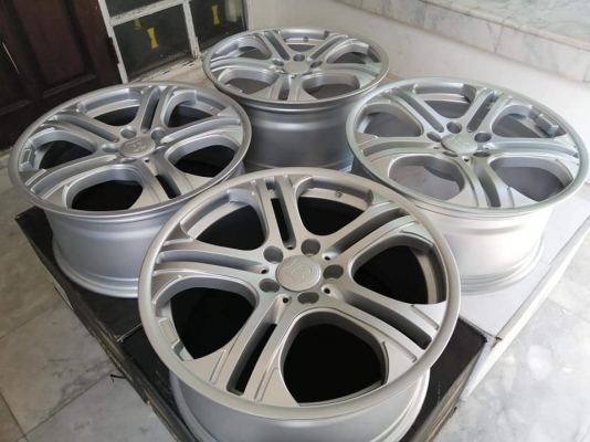 ล้อBRABUS ขอบ18 สภาพสวย ไม่มีซ่อม ราคาไม่แพง