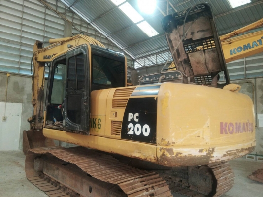 ขายKOMATSU PC200-8N1 เอกสารเล่มทะเบียนราคา 1,100,000