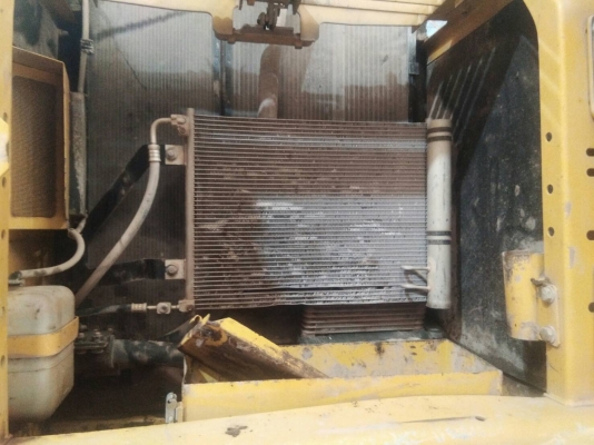 ขายKOMATSU PC200-8N1 เอกสารเล่มทะเบียนราคา 1,100,000