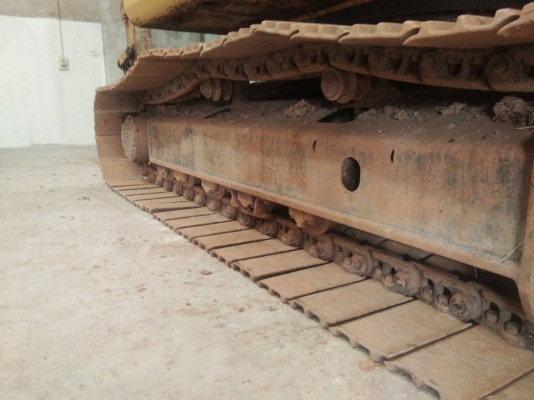 ขายKOMATSU PC200-8N1 เอกสารเล่มทะเบียนราคา 1,100,000