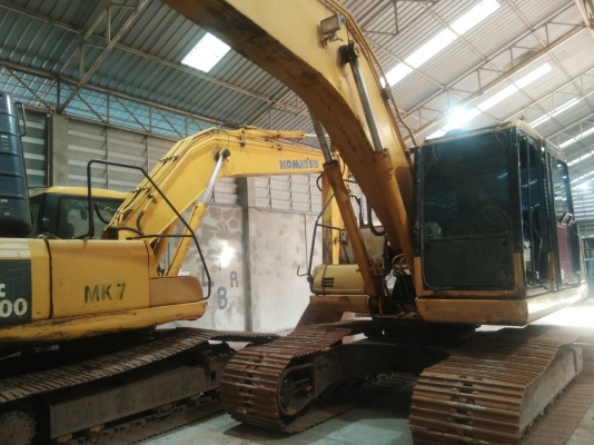 ขายKOMATSU PC200-8N1 เอกสารเล่มทะเบียนราคา 1,100,000
