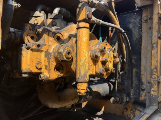 มีVDOขายKOMATSU PC200-6 ซีเรียล85,679 เอกสารเล่มทะเบียนราคา 685,000