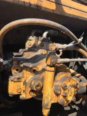 ขายKOMATSU PC200-6 ไฟเต็มเอกสารเล่มทะเบียน ซีเรียล85,670 ราคา 685,0000