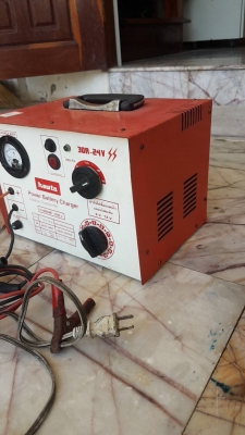 ขายเครื่องชาร์จแบตเตอรี่ มือ 2 ขนาด 30A 24V ทองแดงแท้ 100\%