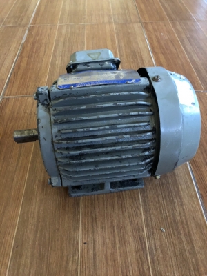 ขายมอเตอร์ไฟฟ้า 1HP มือ 2 ใช้ไฟ 380V ขายมอเตอร์ไฟฟ้า 1HP มือ 2 ใช้ไฟ 380V