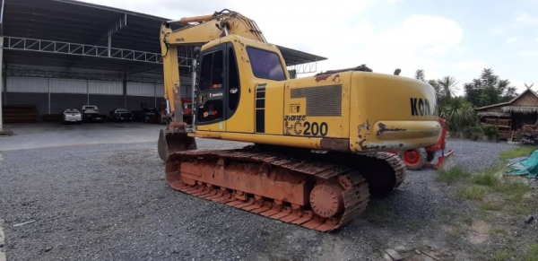 ขายKOMATSU PC200-6 ไฟเต็มไม่มีเอกสารราคา 650,000 ขายKOMATSU PC200-6 ไฟเต็มไม่มีเอกสารราคา 650,000