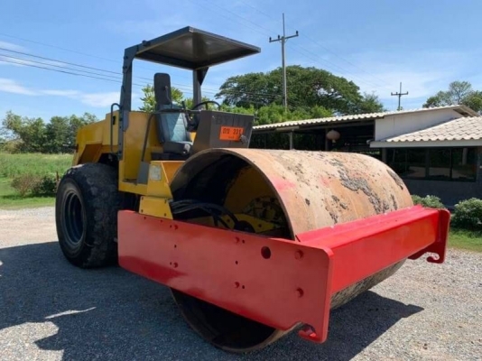 รถบดDYNAPAC  CA251