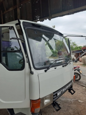 ขายหัวสิบล้อ Mitsubishi พร้อมใช้งานราคา 68000 บาท