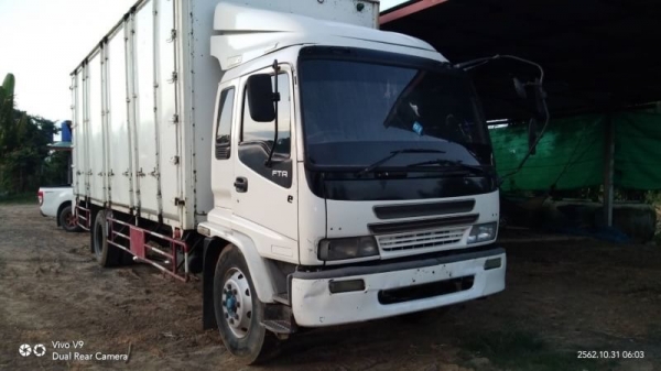 ขาย 599,000 ต่อรอง ISUZU DECA 195 -Turbo ยาว 7.2 เมตร ตู้ 10 บาน เครื่องยนต์ 6HE1-195 แรง หัวบาง  ยางดี คัสชีสวย เอกสารเล่มทะเบียน  รถอยู่  บุรีรัมย์ โทร 0610710295  สนใจ รายการสินค้า อื่นๆ ที่ เว็ปไชค์ Truck2Hand https://www.truck2hand.com/index.php?acti