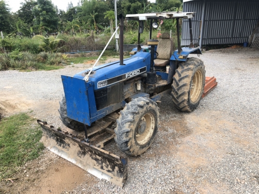 รถไถฟอร์ต 7840 พิเศษ แถมฟรี จอบหมุน ผานไถแบบผานสี่ และริปเปอร์