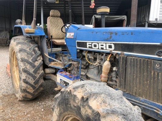 รถไถฟอร์ต 7840 พิเศษ แถมฟรี จอบหมุน ผานไถแบบผานสี่ และริปเปอร์