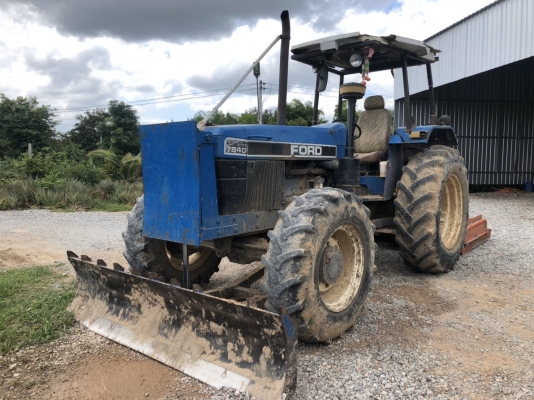 รถไถฟอร์ต 7840 พิเศษ แถมฟรี จอบหมุน ผานไถแบบผานสี่ และริปเปอร์