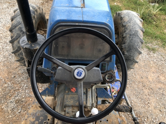 รถไถฟอร์ต 7840 พิเศษ แถมฟรี จอบหมุน ผานไถแบบผานสี่ และริปเปอร์