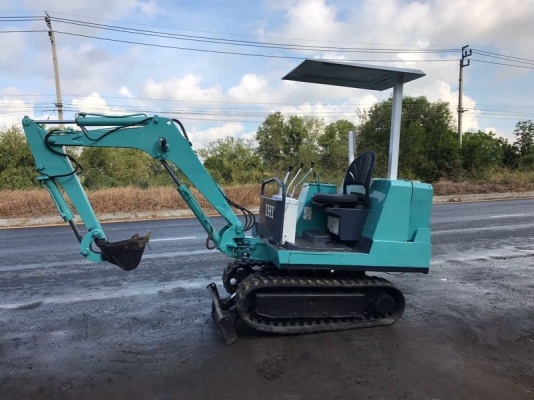 Ihi pc10เครื่องดีเซลIsuzu สามสูบแรงดีพร้อมใช้งาน