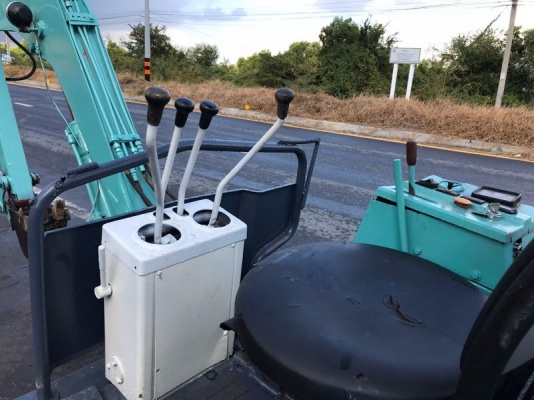 Ihi pc10เครื่องดีเซลIsuzu สามสูบแรงดีพร้อมใช้งาน Ihi pc10เครื่องดีเซลIsuzu สามสูบแรงดีพร้อมใช้งาน