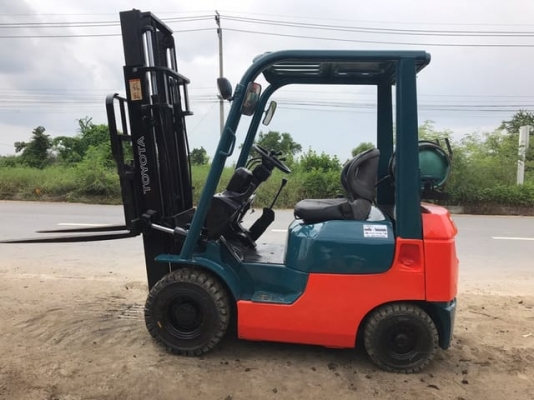 Toyota 7fg15สภาพดี เครื่องเบนซินยก 1.5 ตันใช้แก๊ส