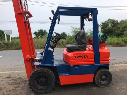 Toyota 5fg20สภาพดีพร้อมใช้งาน เครื่องเบนซิน + แก๊ส Toyota 5fg20สภาพดีพร้อมใช้งาน เครื่องเบนซิน + แก๊ส