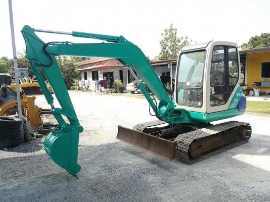 ขาย KOMATSU PC40-7 เก๋ง สวย นำเข้าจากญี่ปุ่น โทร.090-986-2521 อ๊อบ