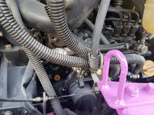 KOMATSU PC12UU-2 ขนาด1.2ตัน พร้อมหัวกระแทก เครื่องโคมัสสุ แทรคยาง เก่าญี่ปุ่นไม่เคยใช้งานในไทย ทำงาน5000HR พร้อมใช้งาน ราคา245,000บาท สนใจติดต่อ 081-8416818, 083-4355829 ติดต่อสอบถามได้ที่  กดไปที่ลิ้งค์้เพื่อสอบถาม Line: https://line.me/R/ti/p/\%40zb
