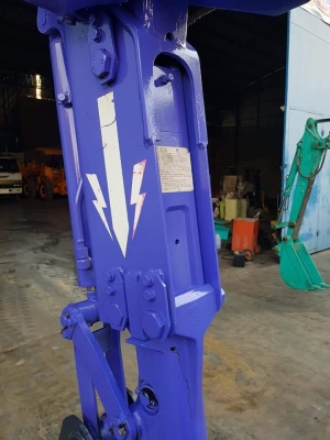 KOMATSU PC12UU-2 ขนาด1.2ตัน พร้อมหัวกระแทก เครื่องโคมัสสุ แทรคยาง เก่าญี่ปุ่นไม่เคยใช้งานในไทย ทำงาน5000HR พร้อมใช้งาน ราคา245,000บาท สนใจติดต่อ 081-8416818, 083-4355829 ติดต่อสอบถามได้ที่  กดไปที่ลิ้งค์้เพื่อสอบถาม Line: https://line.me/R/ti/p/\%40zb